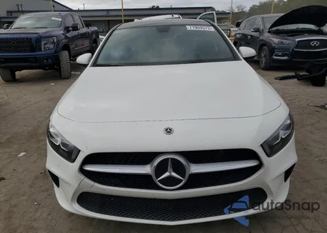 2021 Mercedes-Benz A 220 4Matic z USA, uszkodzony, nr VIN W1K3G4FBXMJ258220